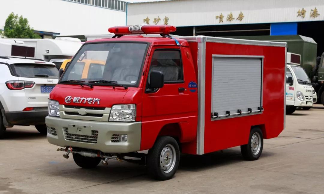 程力新能源人工智能搶險救援車首批訂單圓滿交車，為國家電網(wǎng)提供一流產(chǎn)品